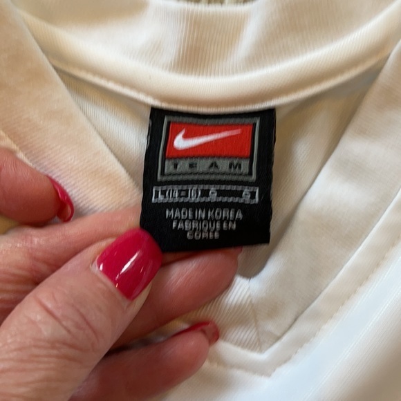 NIKE White V Neck Long Sleeve DriFit Shirt Long Sleeve Youth LARGE - Picture 4 of 6